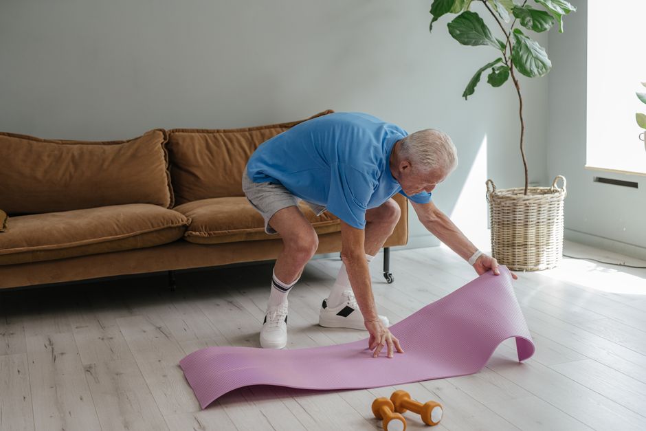 How Should Older Adults Choose Shoes That Support Balance?